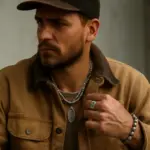 Come integrare i monili su misura nello stile workwear: dettagli che trasmettono forza e autenticità